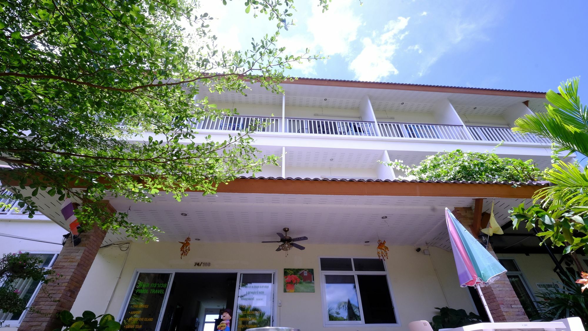 บ้านพัก เชิงมน เรสซิเดนซ์ 2*